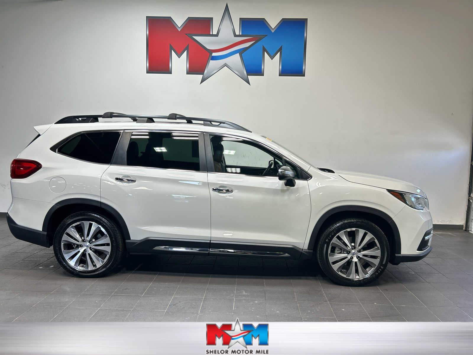 2020 Subaru Ascent Touring's photo