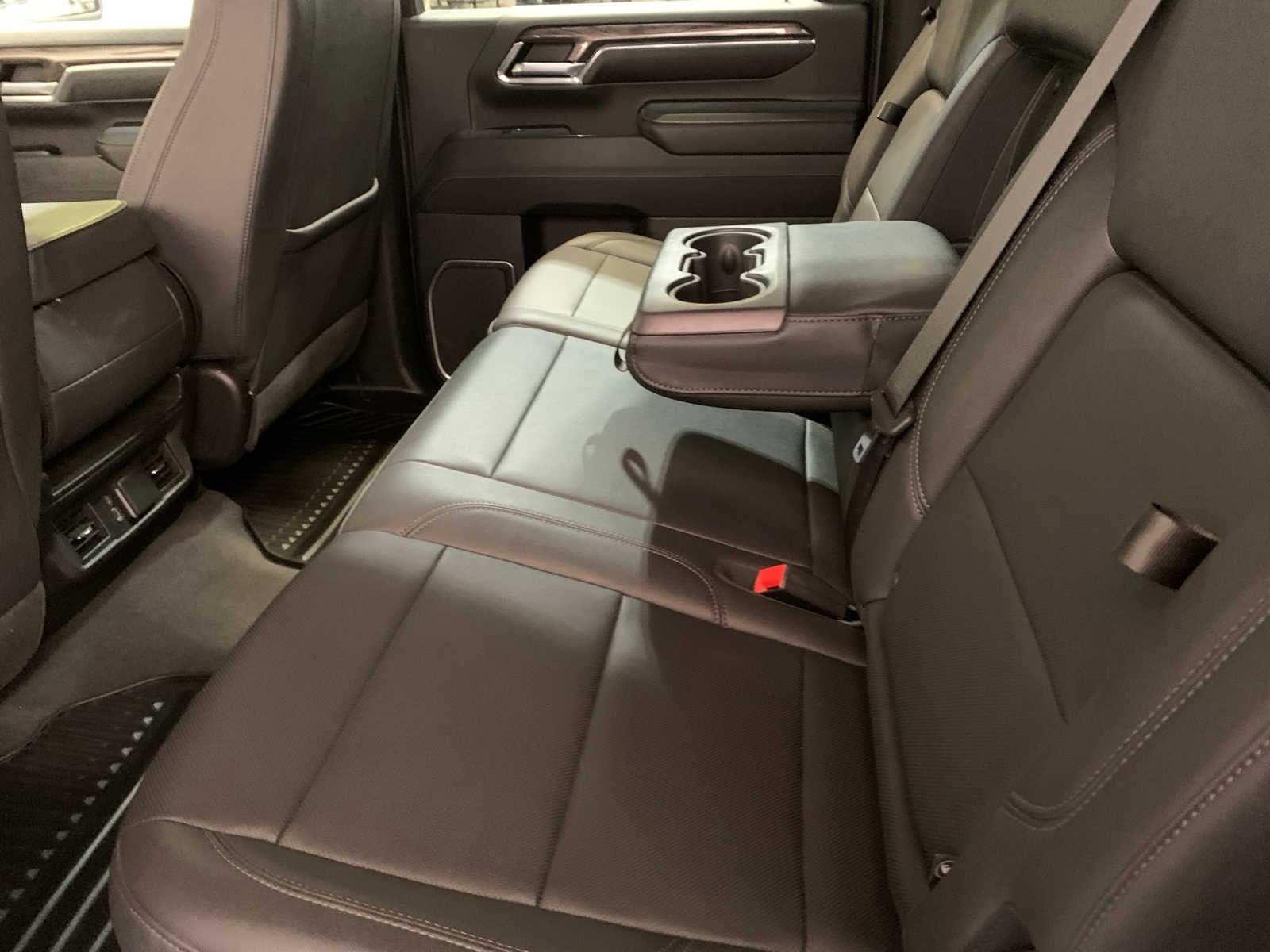 2024 Chevrolet Silverado 2500HD LTZ - Photo 5