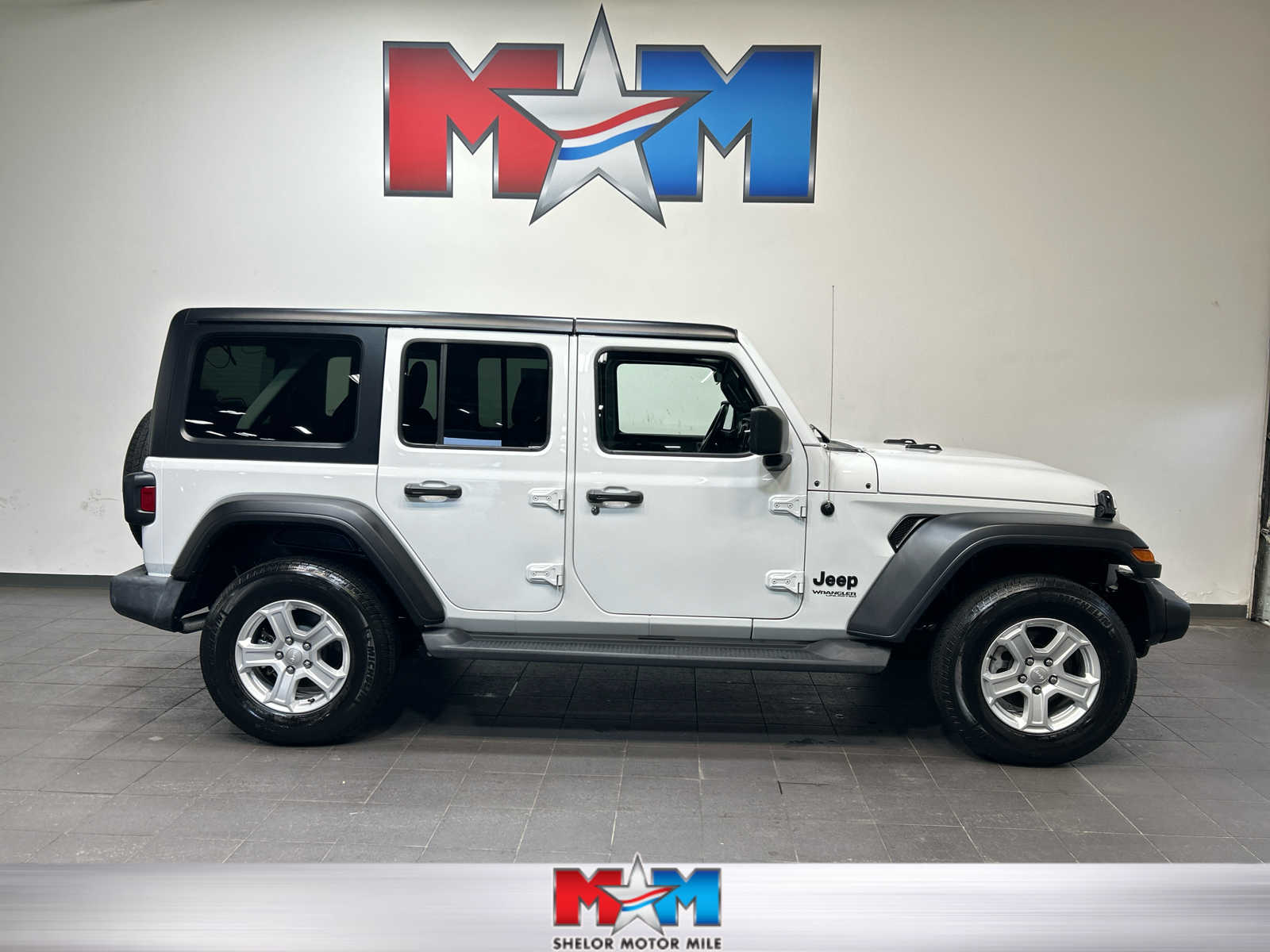2022 Jeep Wrangler Sport S's photo