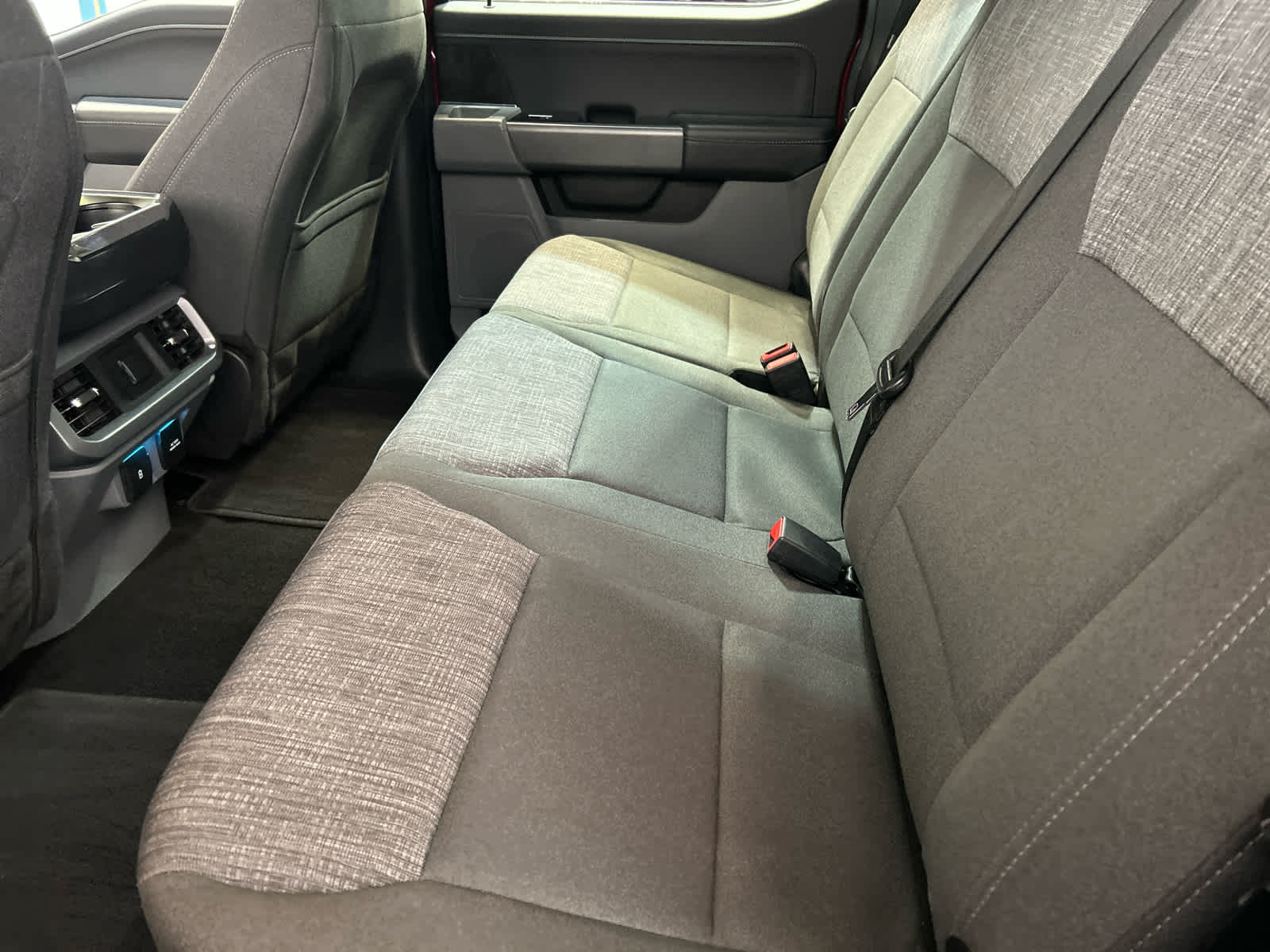2022 Ford F-150 XLT - Photo 9