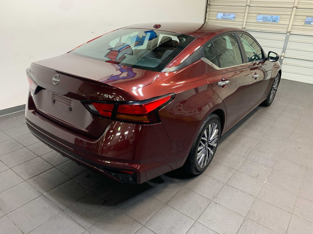 Used 2023 Nissan Altima 2.5 SV Sedan