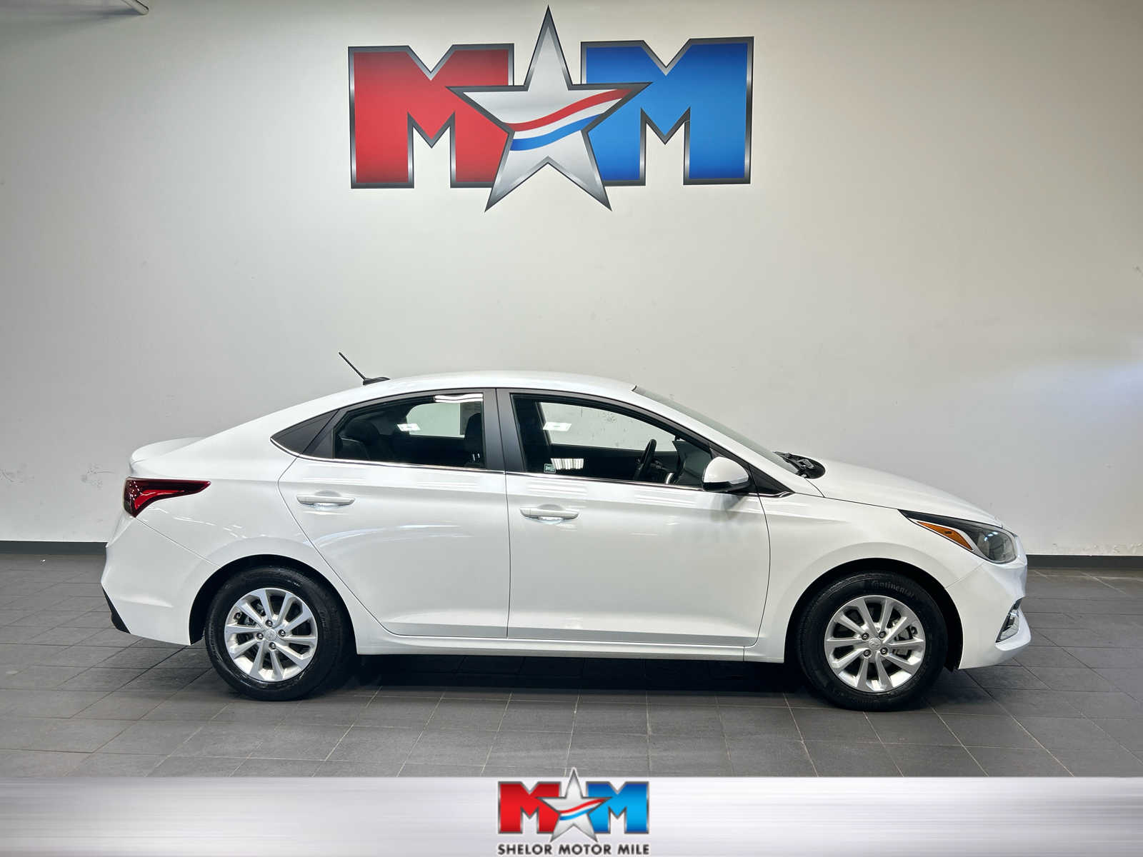 2020 Hyundai Accent SEL 4-Door 6-Speed CVT's photo