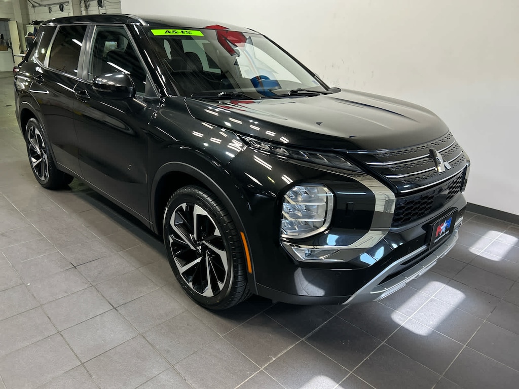 Used 2022 Mitsubishi Outlander SE CUV