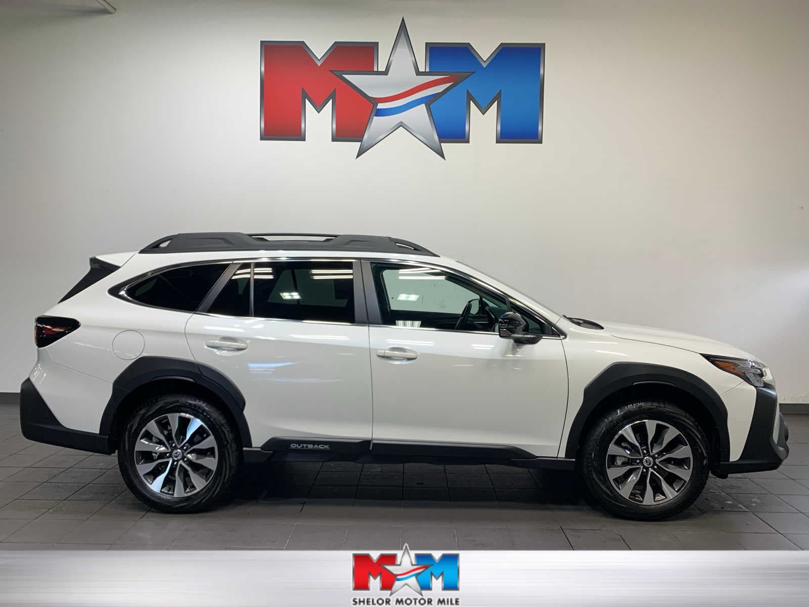 2025 Subaru Outback Limited's photo