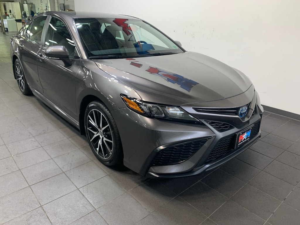 Used 2023 Toyota Camry Hybrid SE Sedan