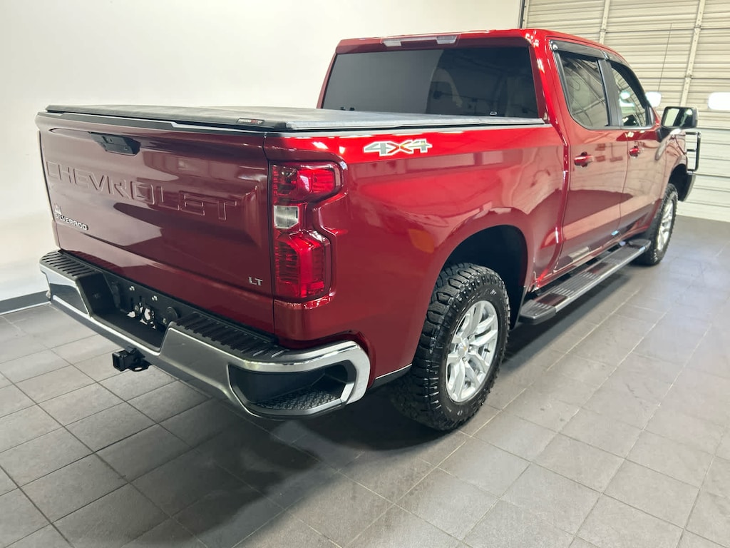Used 2021 Chevrolet Silverado 1500 LT Truck Crew Cab