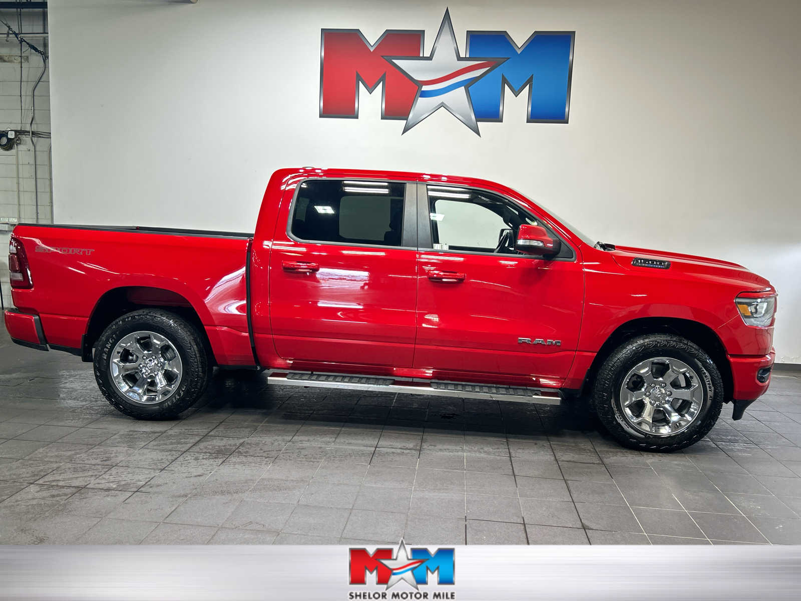 2022 RAM 1500 Big Horn/Lone Star 4x4 Crew Cab 5'7's photo