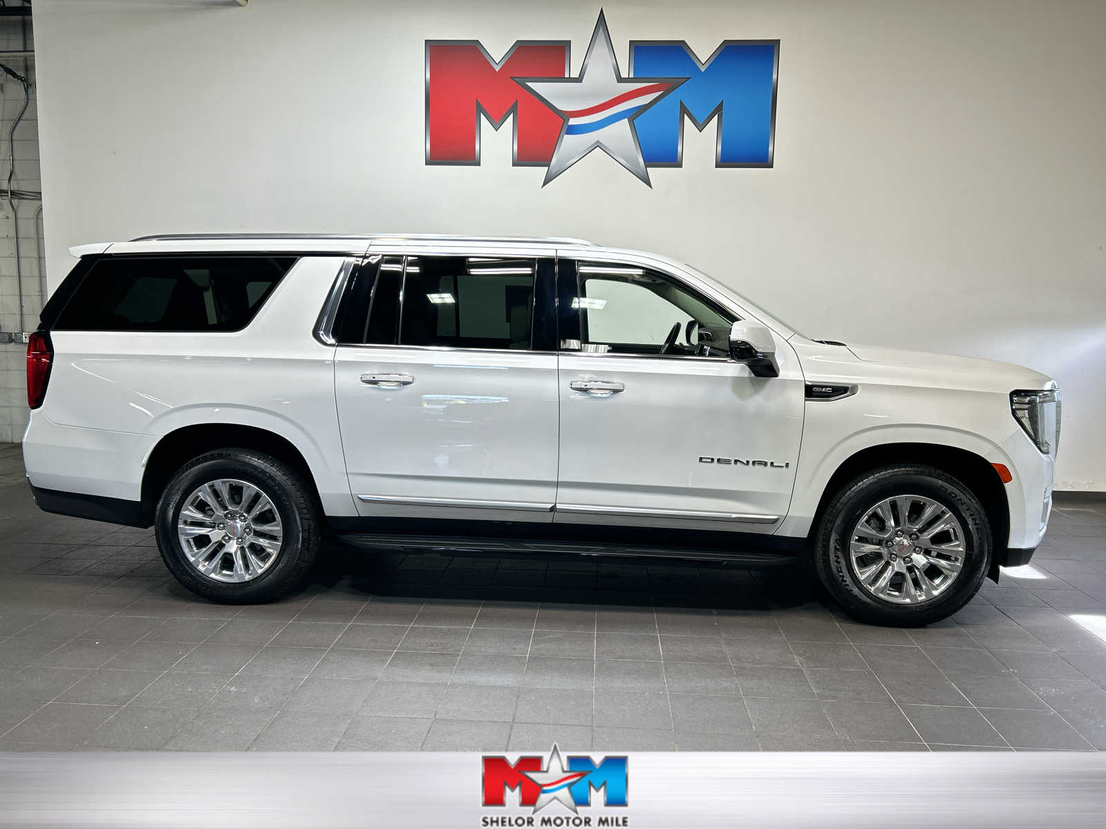 2023 GMC Yukon Denali AWD's photo