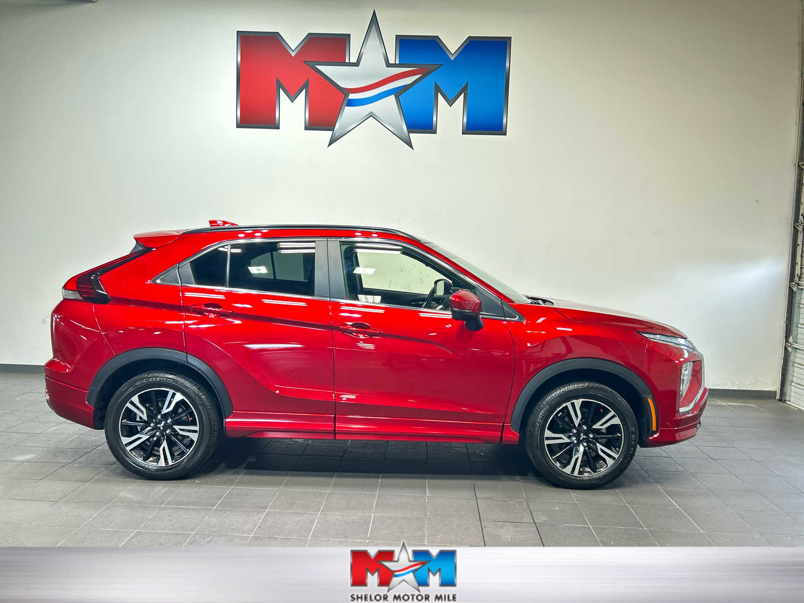 2024 Mitsubishi Eclipse Cross SEL S-AWC's photo