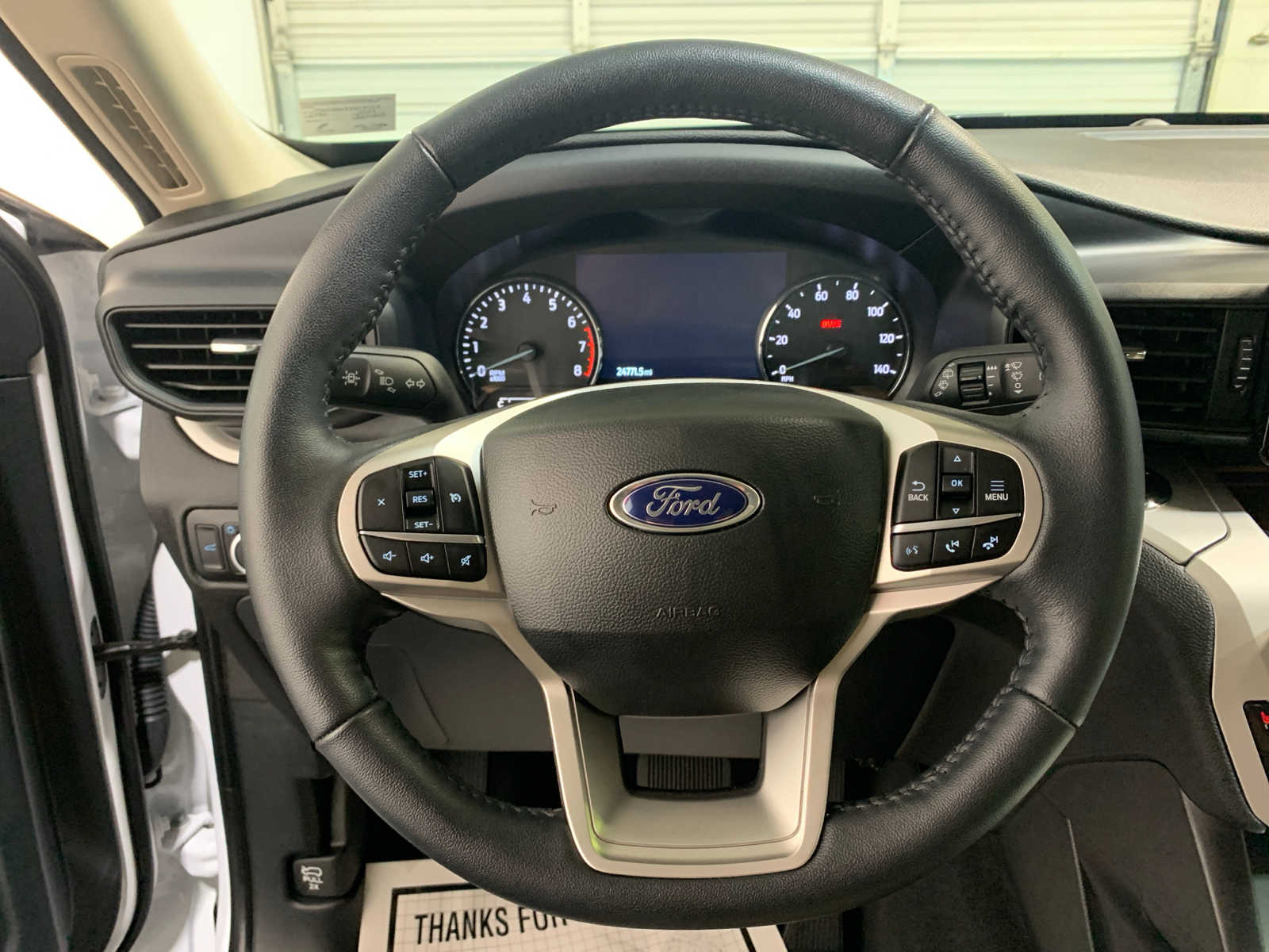 2023 Ford Explorer XLT - Photo 7