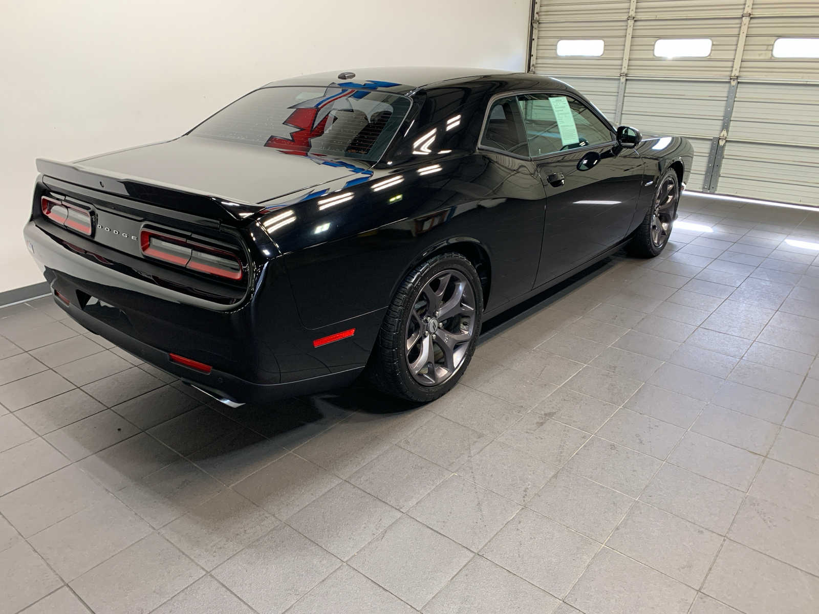 2019 Dodge Challenger R/T photo 2