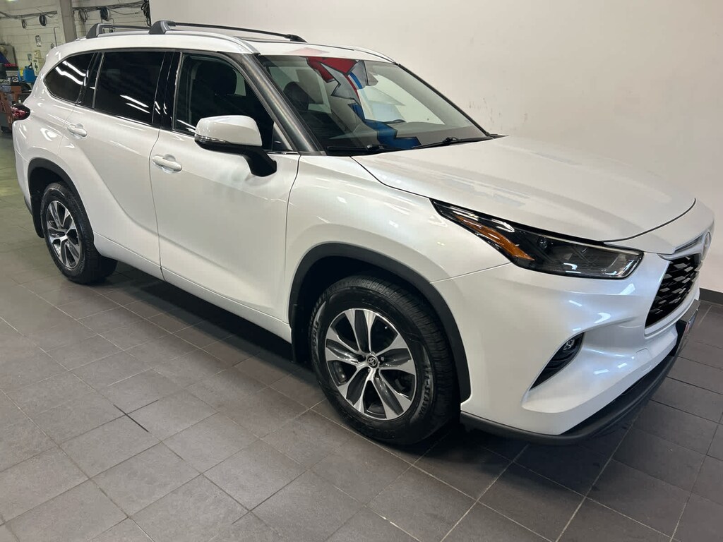 Used 2022 Toyota Highlander XLE SUV