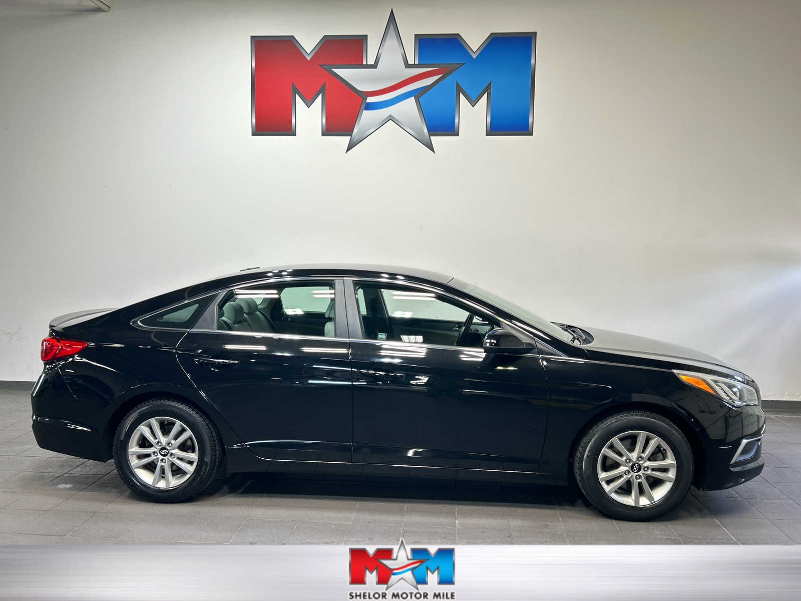 2017 Hyundai Sonata -'s photo