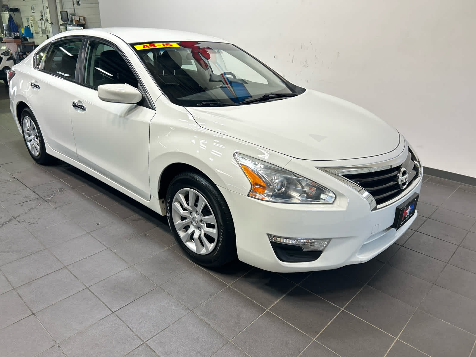 Used 2015 Nissan Altima S with VIN 1N4AL3AP5FN920345 for sale in Christiansburg, VA