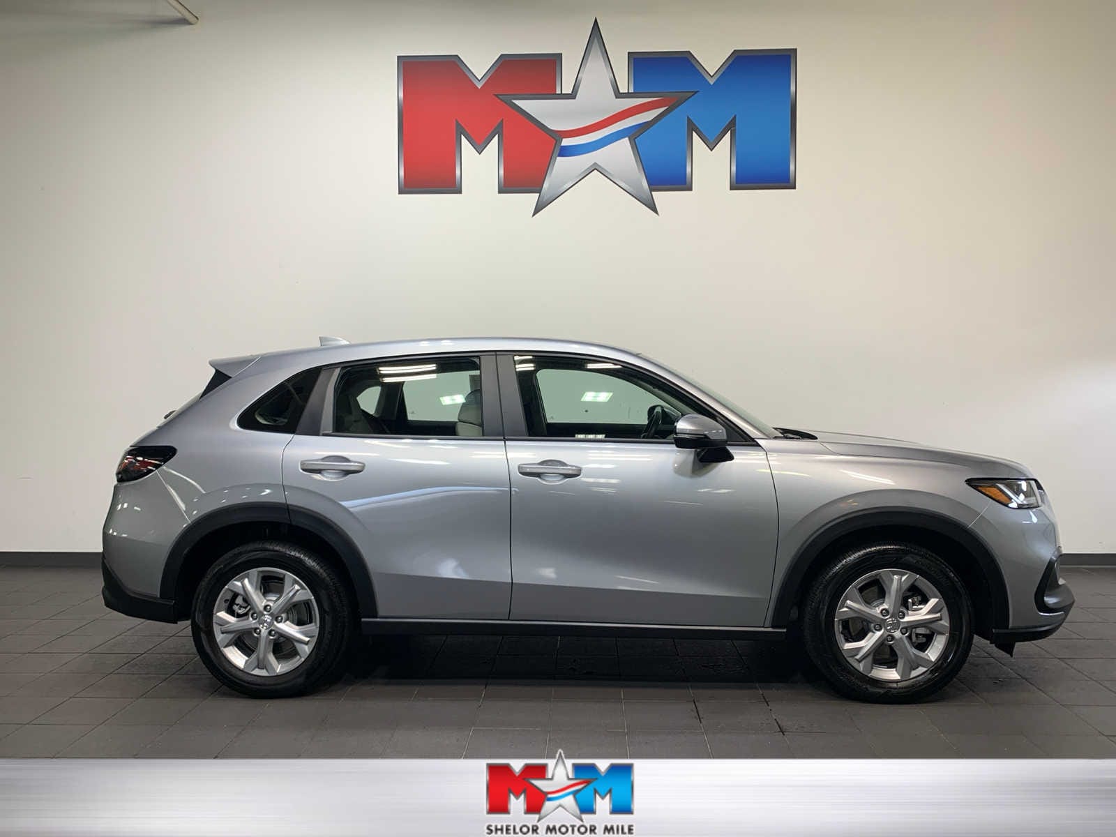 2025 Honda HR-V LX's photo