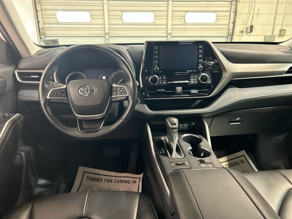 Used 2022 Toyota Highlander XLE SUV