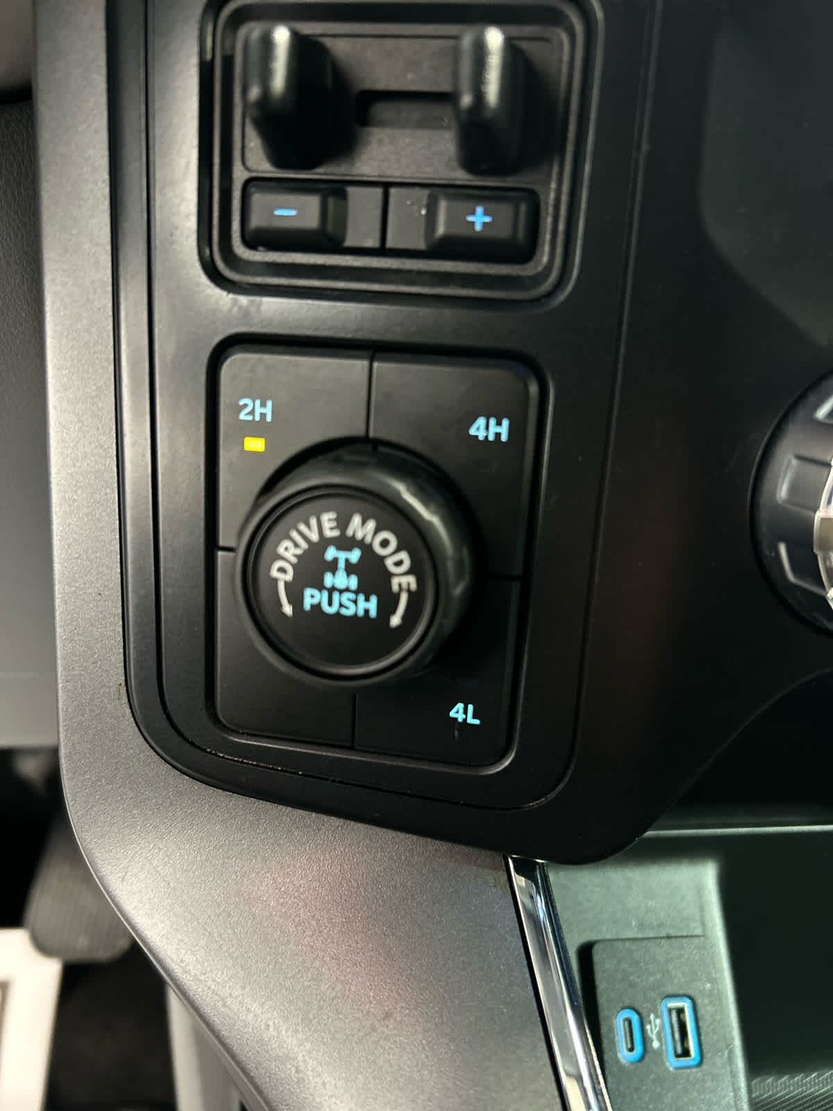 2022 Ford F-150 XLT - Photo 6