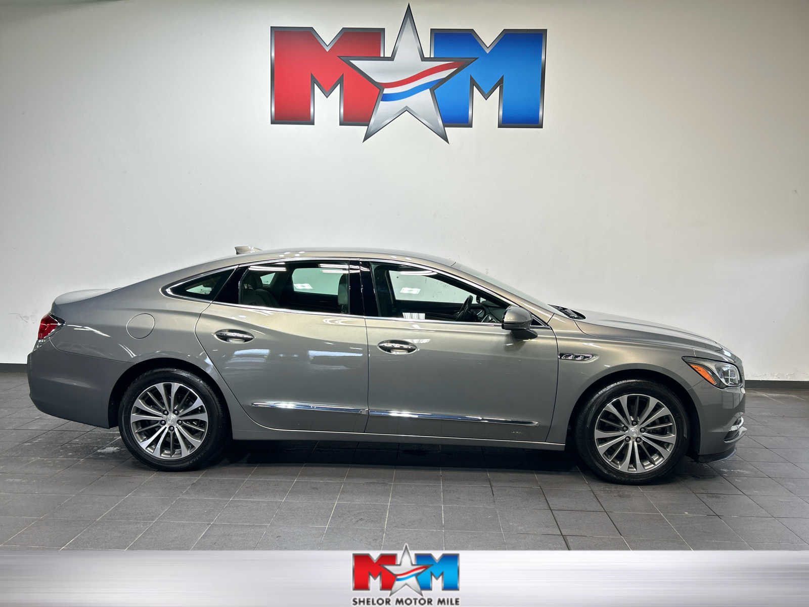 2017 Buick LaCrosse Preferred's photo