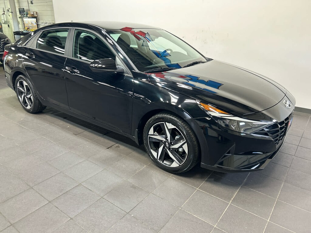 Used 2023 Hyundai Elantra SEL Sedan