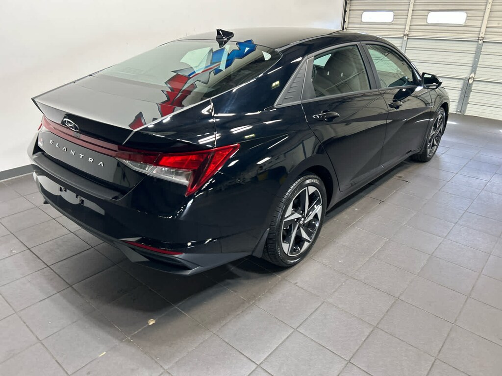 Used 2023 Hyundai Elantra SEL Sedan