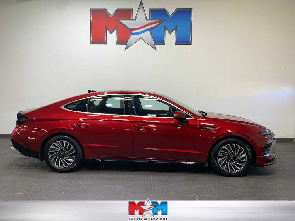 Used 2024 Hyundai Sonata Hybrid Limited Sedan