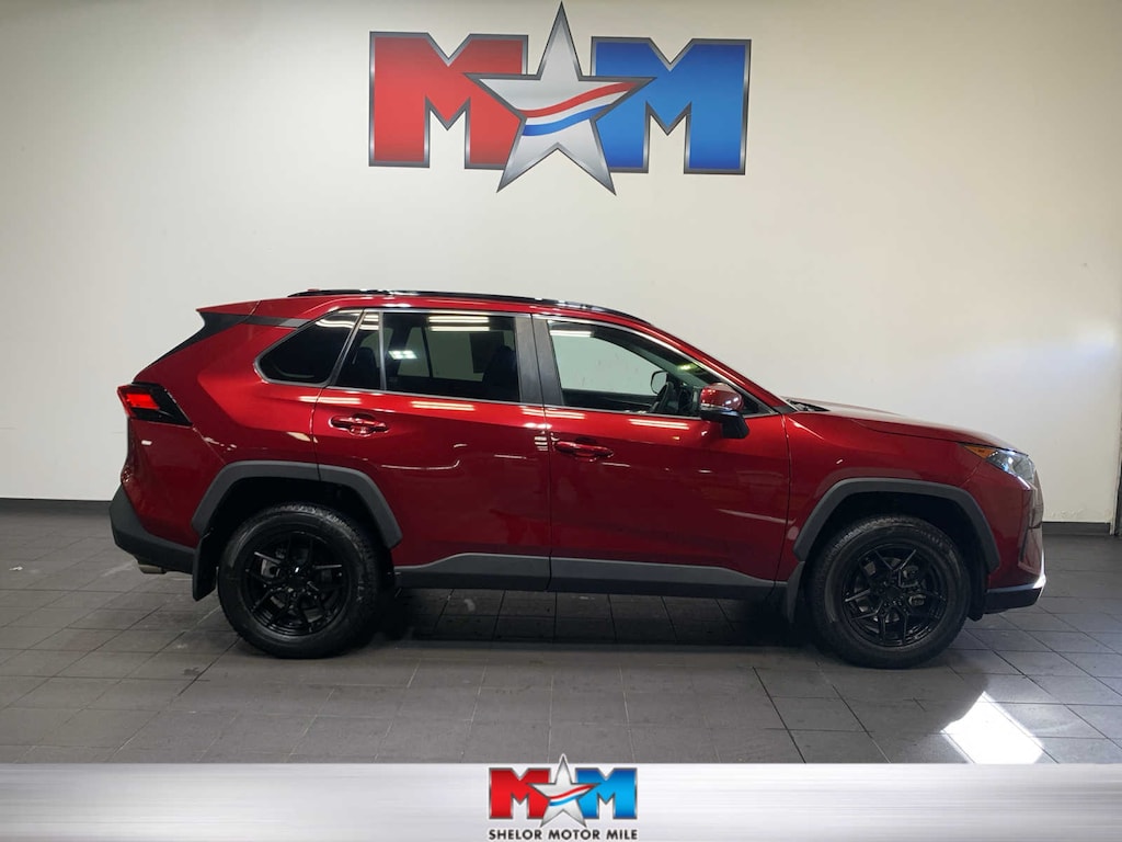 Used 2020 Toyota RAV4 LE SUV