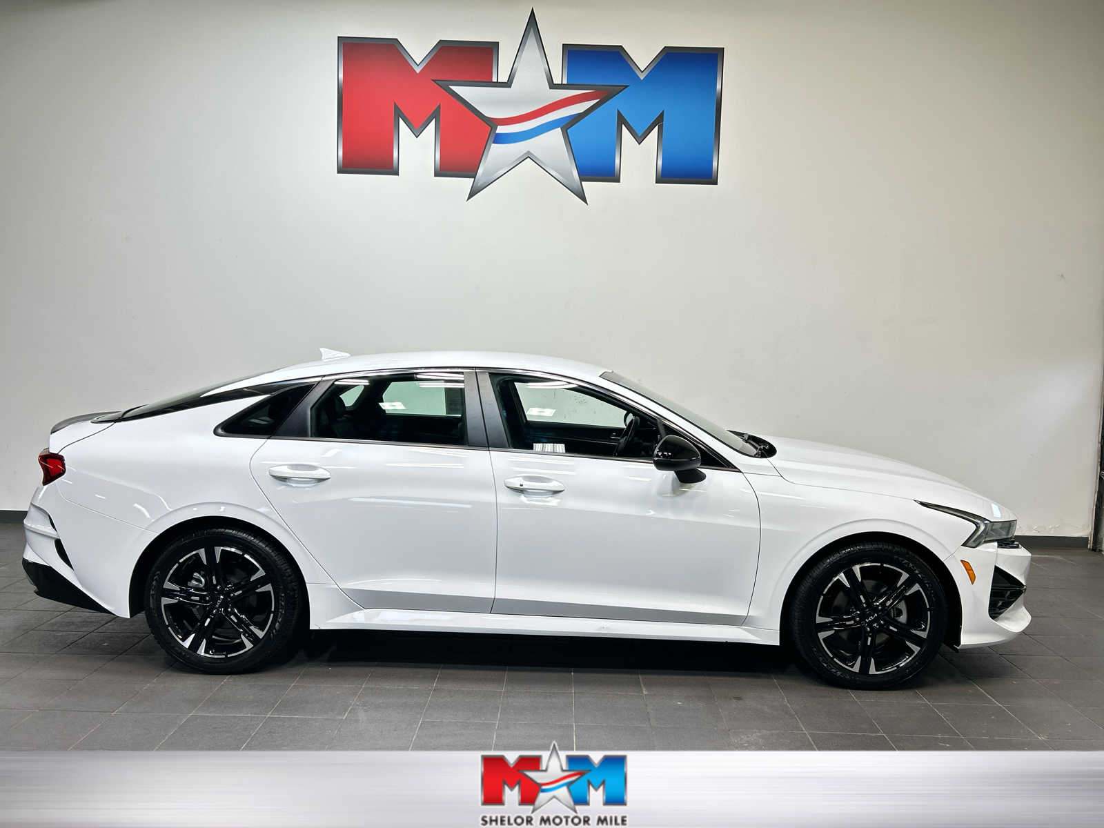 2024 Kia Optima GT-Line AWD's photo