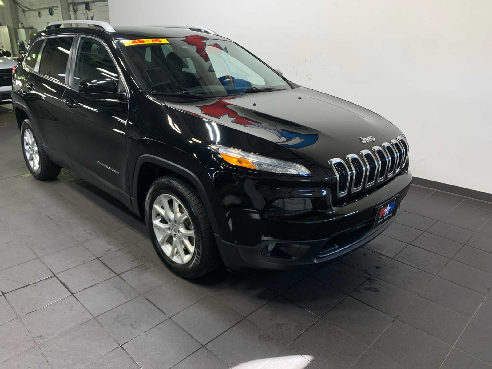 2018 Jeep Cherokee Latitude photo 2
