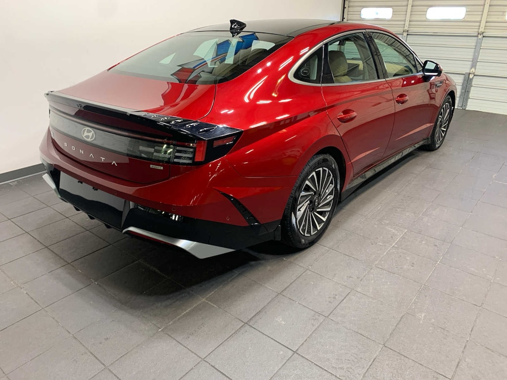 Used 2024 Hyundai Sonata Hybrid Limited Sedan