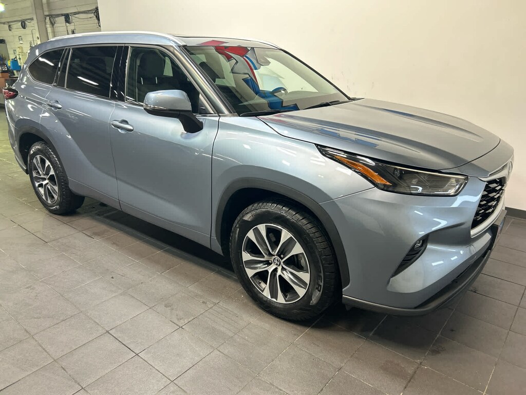 Used 2022 Toyota Highlander XLE SUV