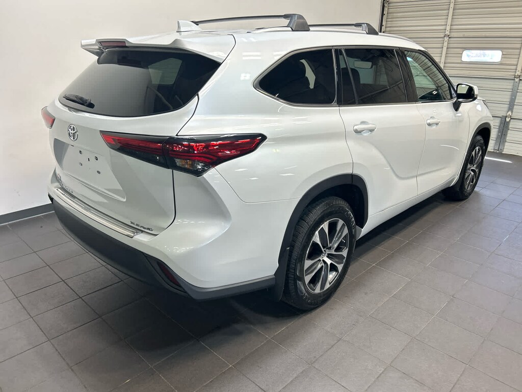 Used 2022 Toyota Highlander XLE SUV