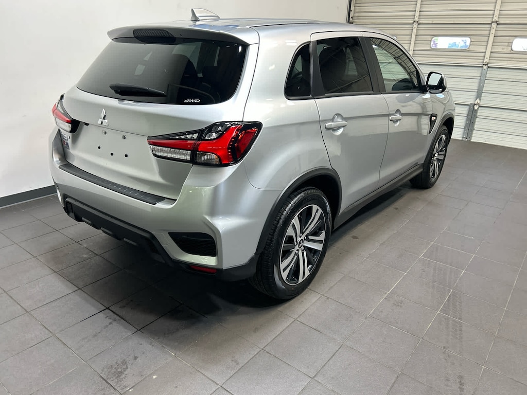 Used 2025 Mitsubishi Outlander Sport 2.0 ES SUV
