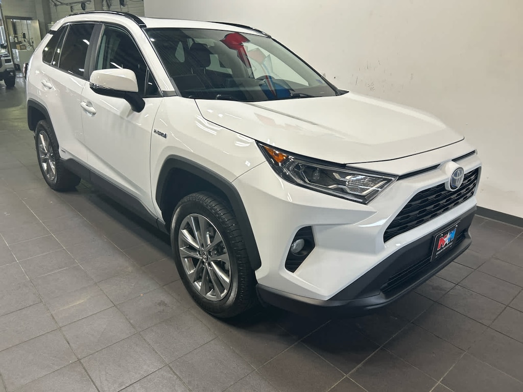 Used 2021 Toyota RAV4 Hybrid XLE SUV