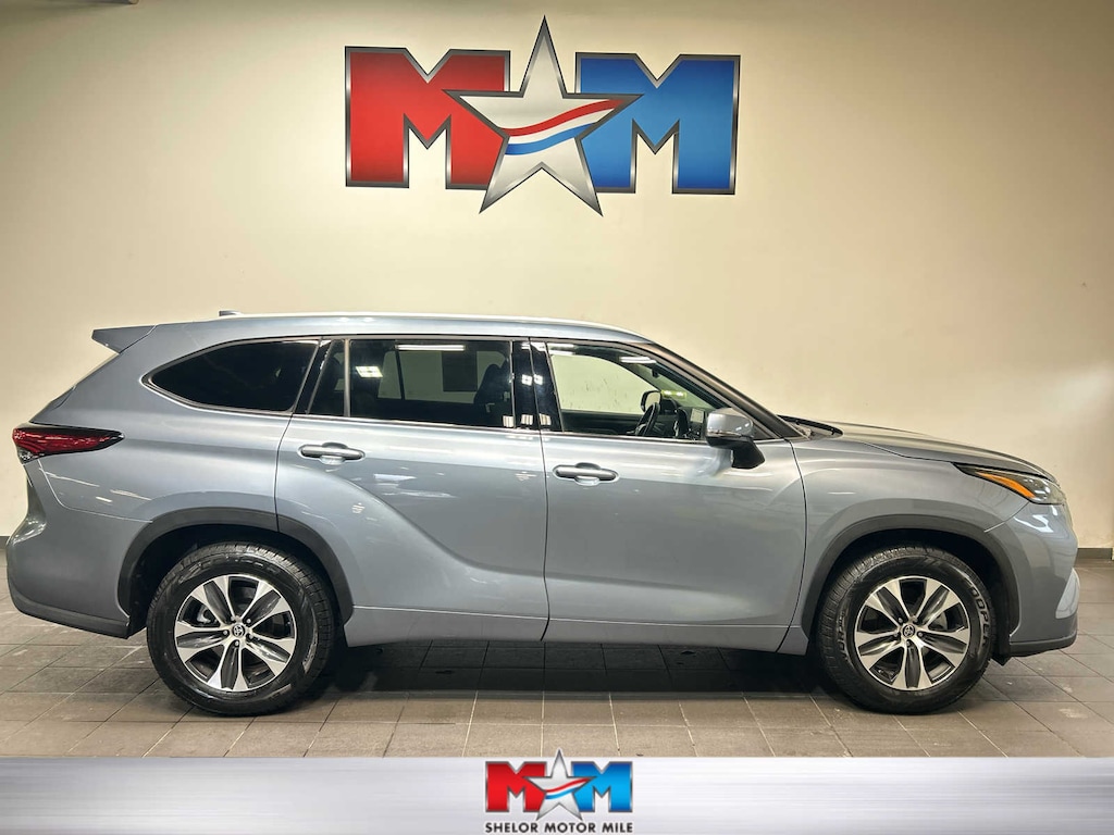Used 2022 Toyota Highlander XLE SUV