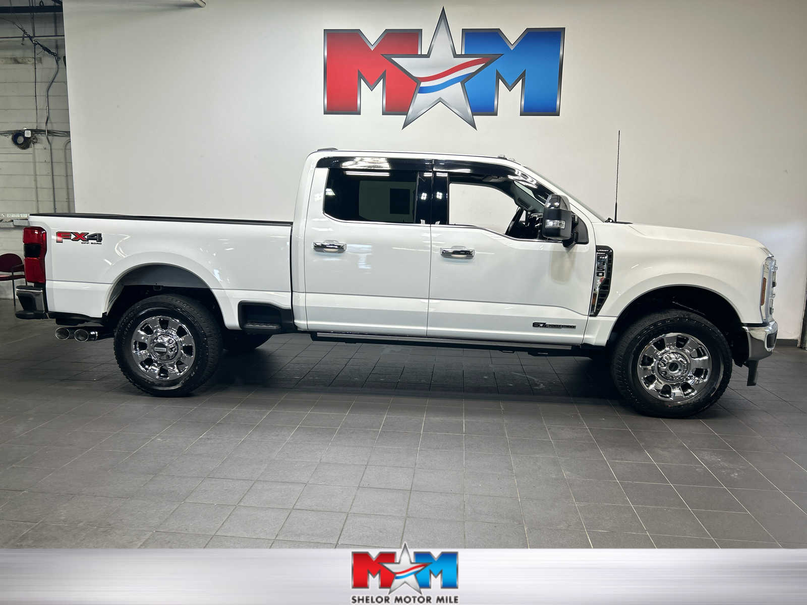 2025 Ford F-350 Lariat 4x4 Crew Cab 6-3/4' Box SRW's photo