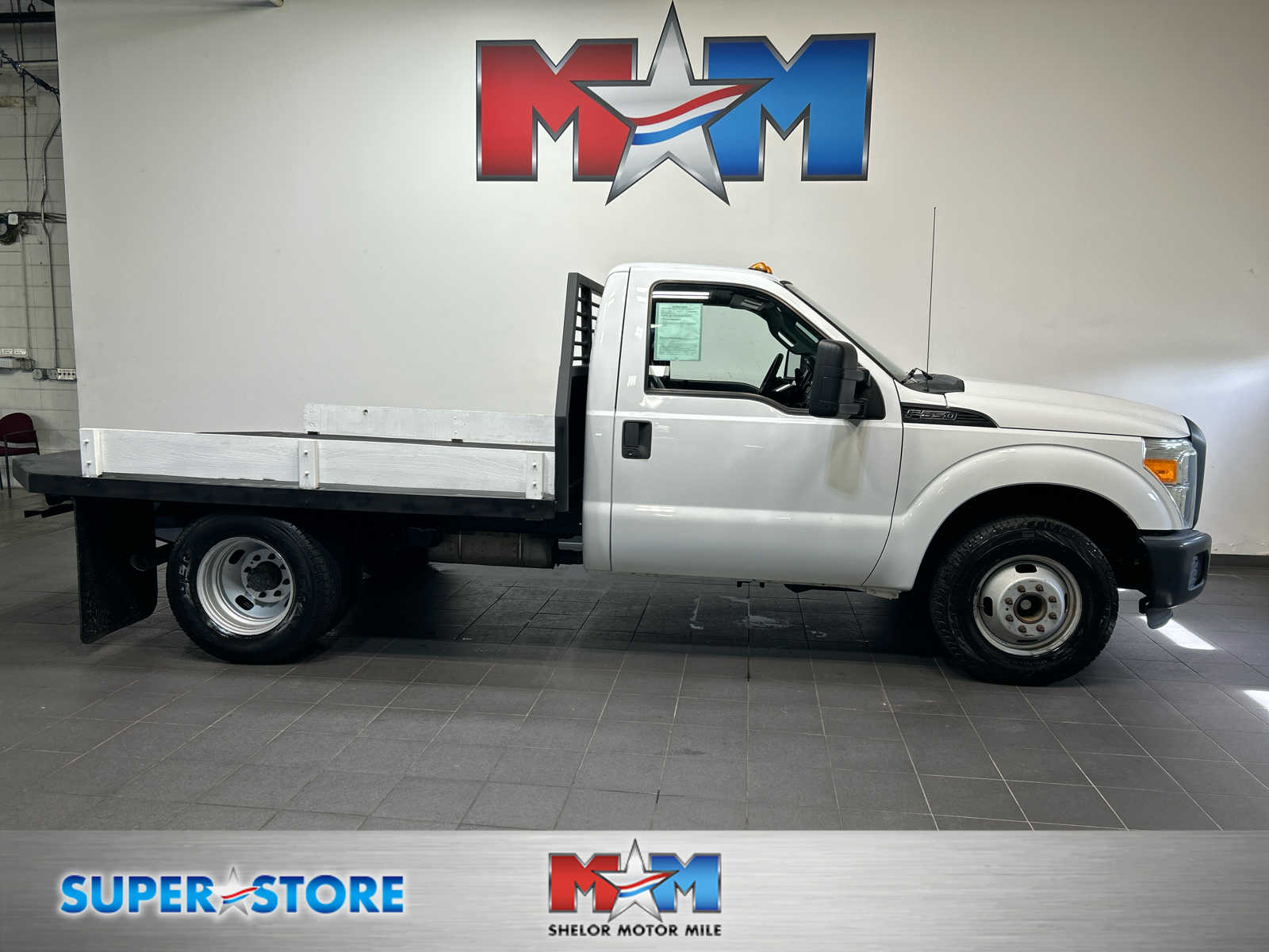 2015 Ford F-350 Super Duty Chassis Cab