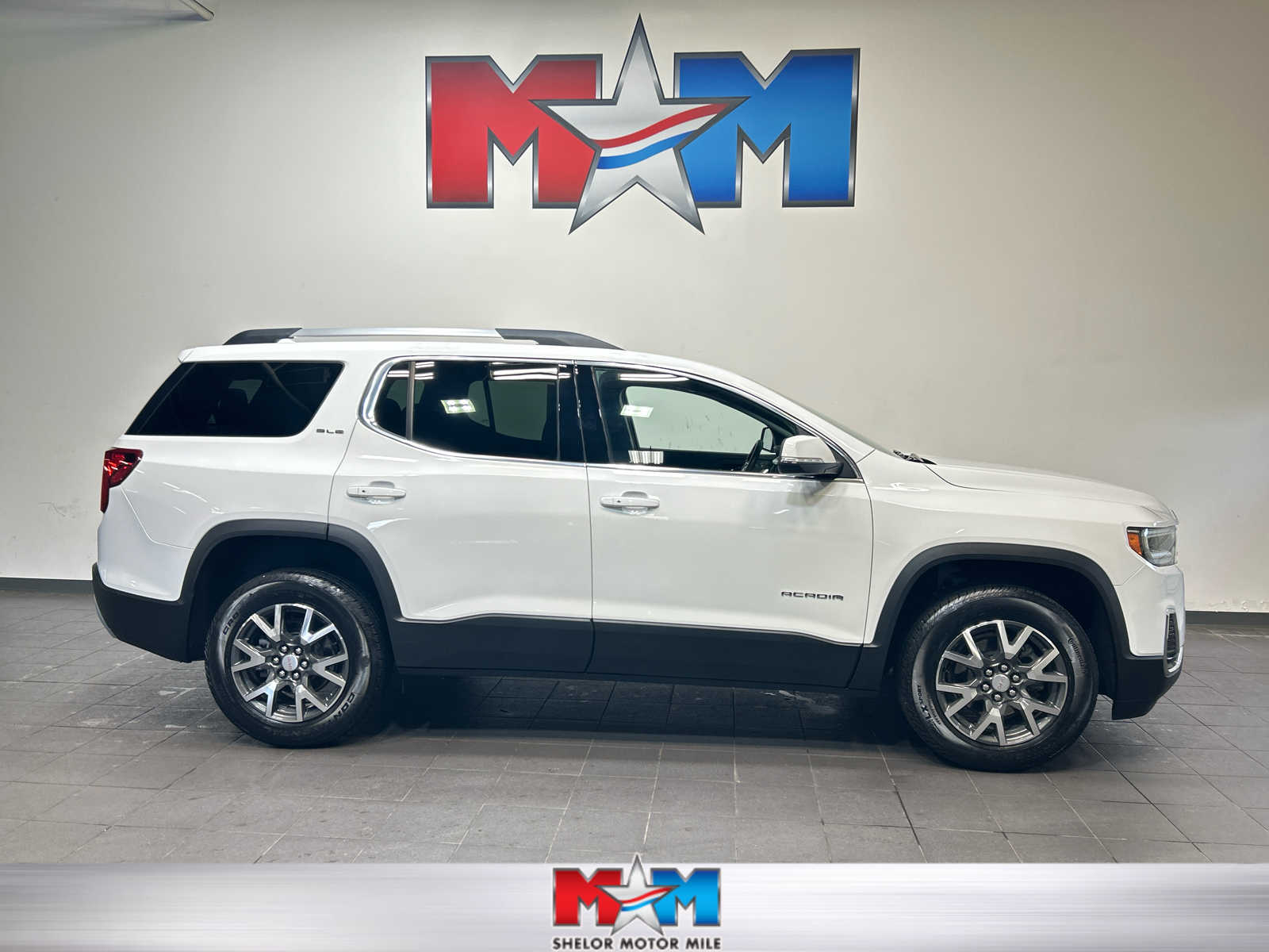 2023 GMC Acadia SLE AWD's photo