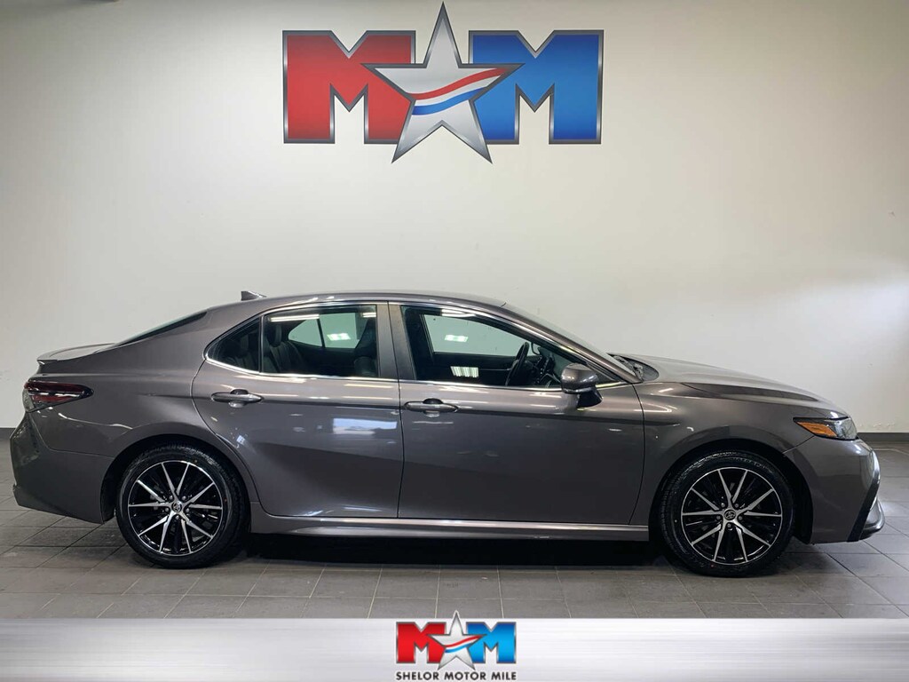 Used 2023 Toyota Camry SE Sedan