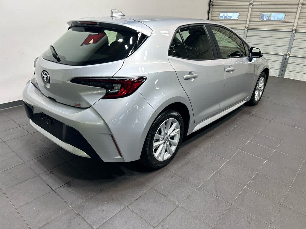 Used 2025 Toyota Corolla Hatchback SE Hatchback