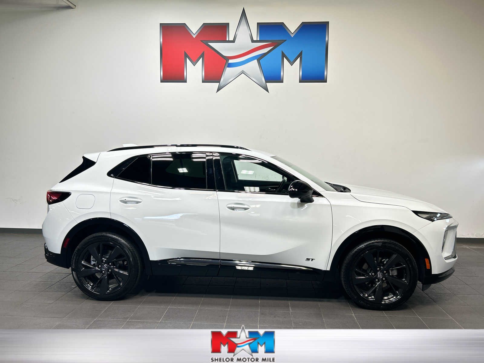 2025 Buick Envision Sport Touring AWD's photo