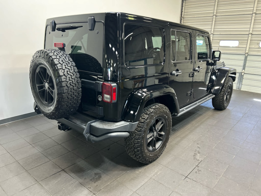 Used 2017 Jeep Wrangler JK Unlimited Sahara 4x4 SUV