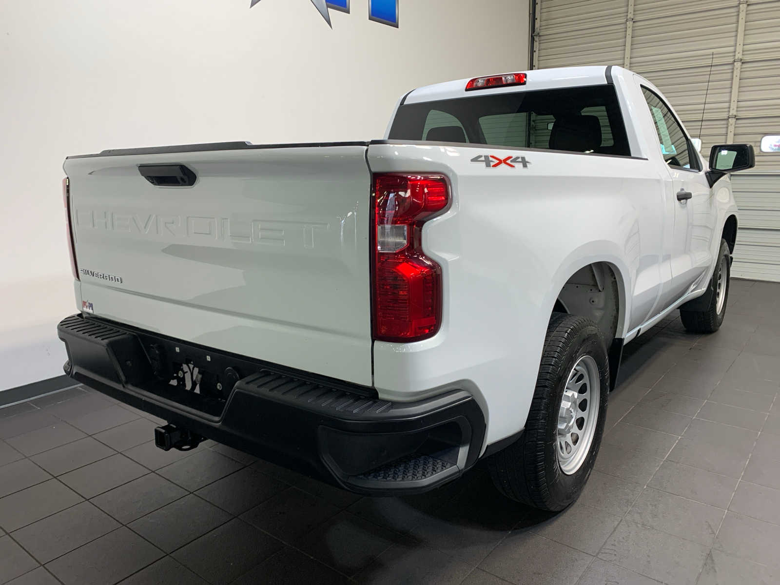 2022 Chevrolet Silverado 1500 Work Truck photo 3