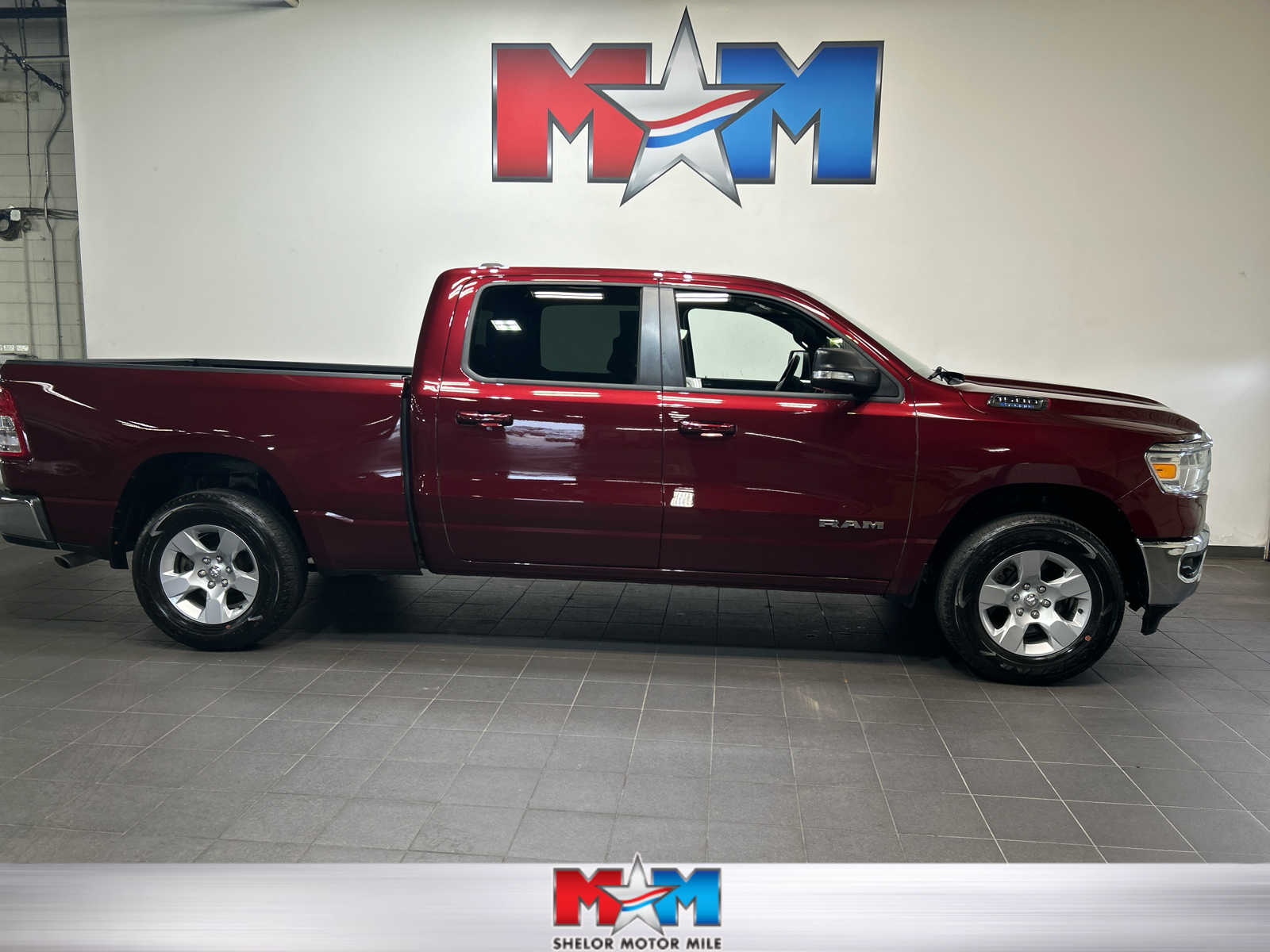 2022 RAM 1500 Big Horn/Lone Star 4x4 Crew Cab 6'4's photo