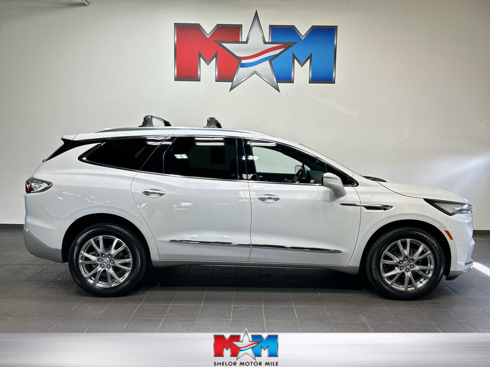 2023 Buick Enclave Essence AWD's photo