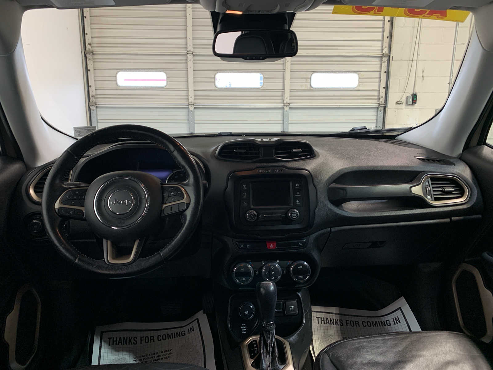 2016 Jeep Renegade Limited photo 3
