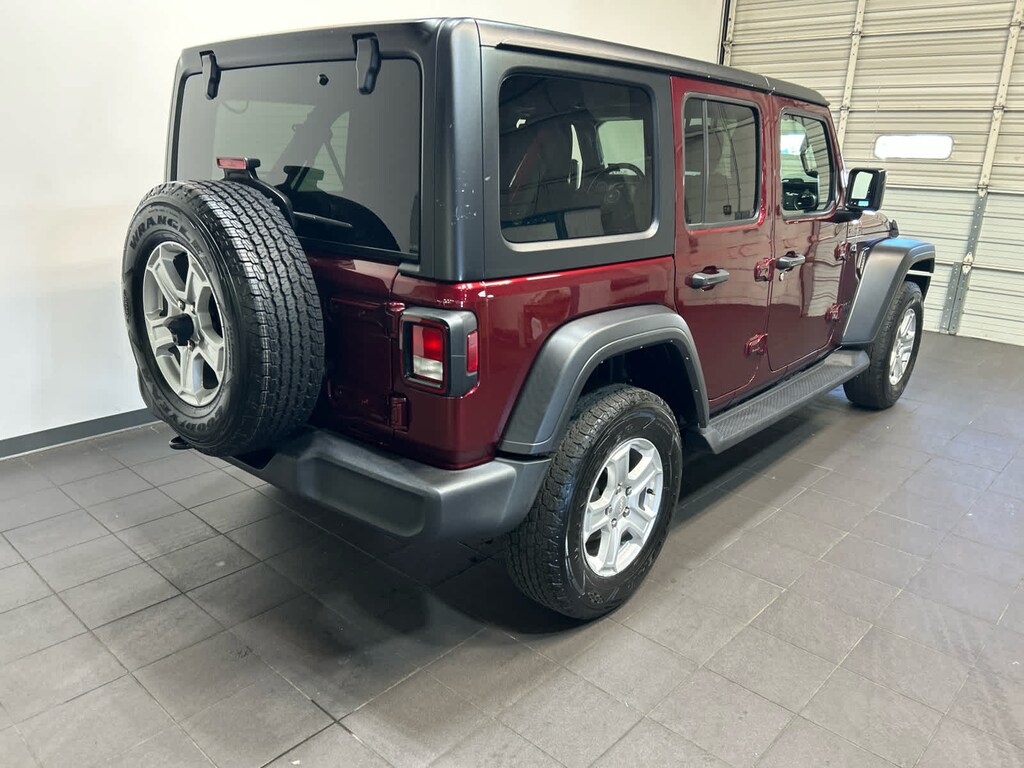 Used 2022 Jeep Wrangler Unlimited Sport SUV