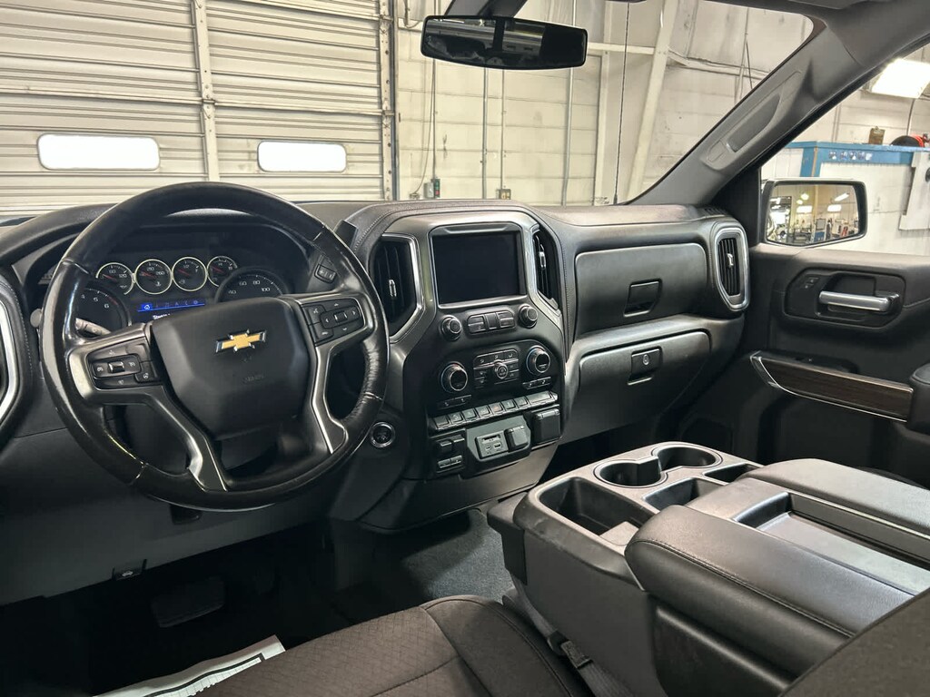 Used 2020 Chevrolet Silverado 1500 LT Truck Crew Cab