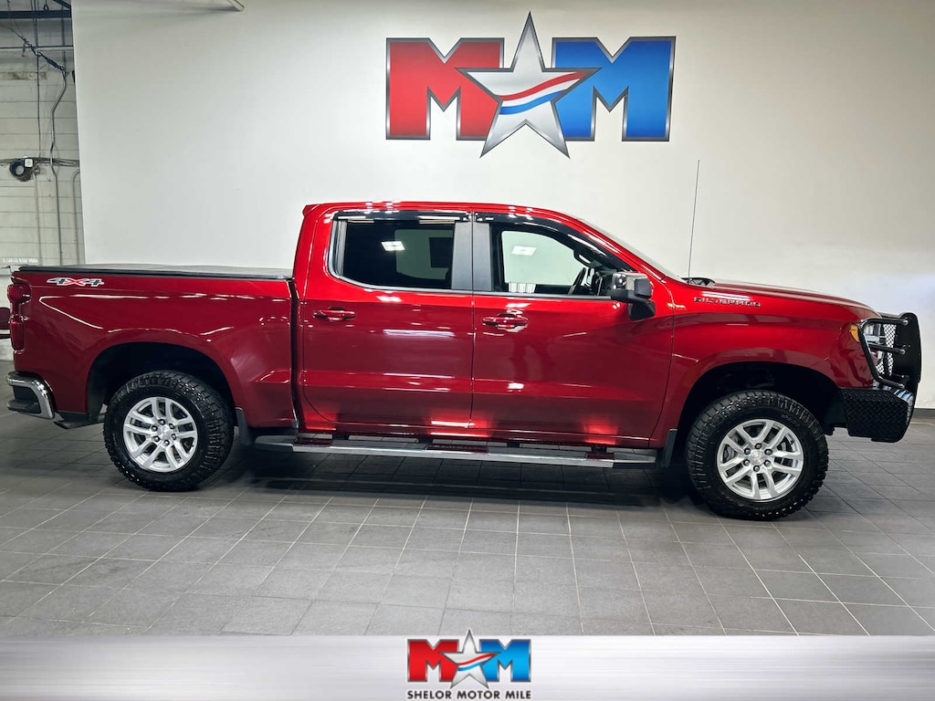 Used 2021 Chevrolet Silverado 1500 LT Truck Crew Cab