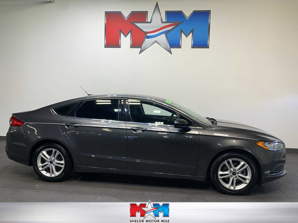 Used 2018 Ford Fusion SE Sedan