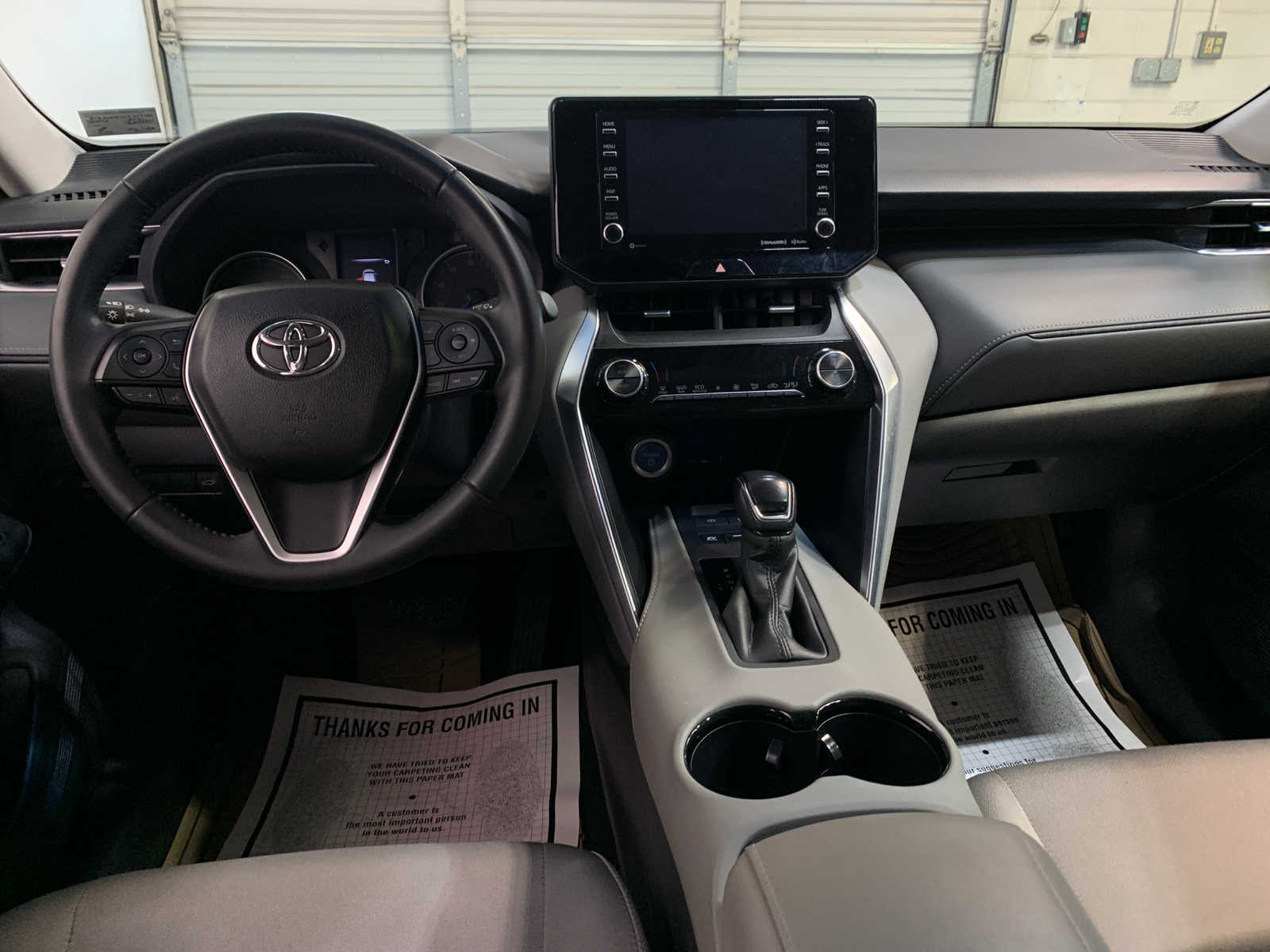 2021 Toyota Venza LE photo 4